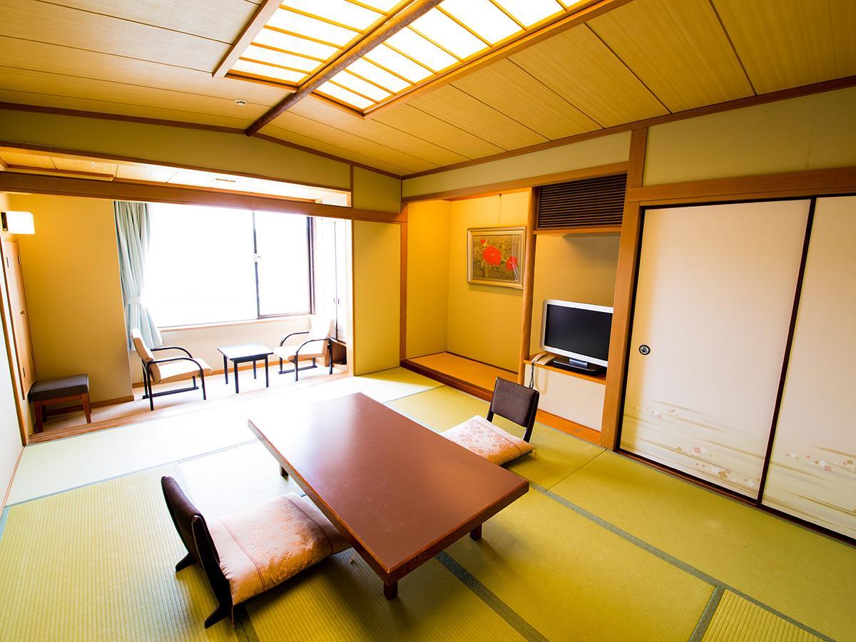 Naruto Grand Hotel Kaigetsu Exterior foto